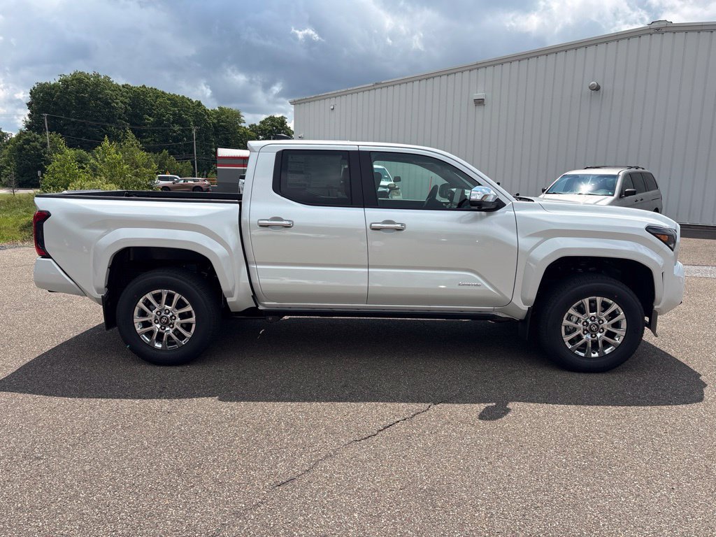 Used 2026 Toyota Tacoma Limited AWD/4WD image 8