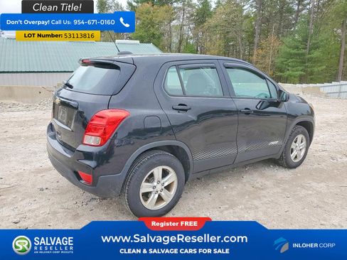 Used 2017 Chevrolet Trax LS AWD/4WD image 4
