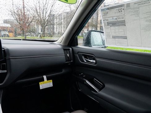 New 2026 Nissan Pathfinder Platinum AWD/4WD image 12