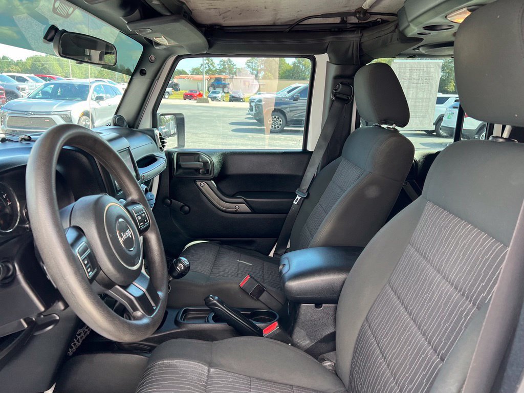 Used 2012 Jeep Wrangler Unlimited Sport AWD/4WD image 7