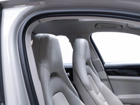 Used 2019 Porsche Panamera 4 AWD/4WD image 30