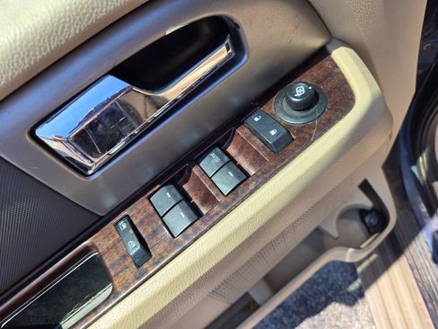 Used 2013 Ford Expedition XLT RWD image 20