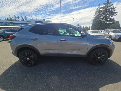 Used 2024 Buick Encore GX Preferred w/ Comfort Package AWD/4WD image 8
