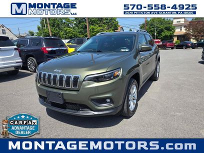 Used 2019 Jeep Cherokee Latitude w/ Popular Appearance Group