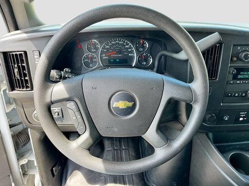 Used 2025 Chevrolet Express 2500 w/ Driver Convenience Package RWD image 11
