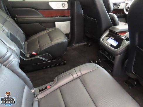 Used 2022 Lincoln Navigator Reserve AWD/4WD image 27