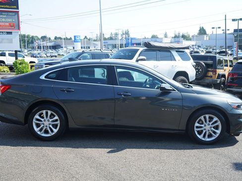 Used 2018 Chevrolet Malibu LT FWD image 6