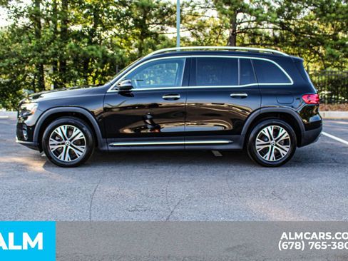 Used 2024 Mercedes-Benz GLB 250 4MATIC image 7
