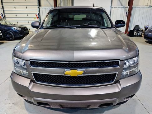 Used 2014 Chevrolet Suburban LT AWD/4WD image 12
