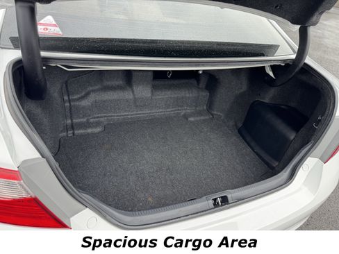 Used 2017 Toyota Camry XLE image 13