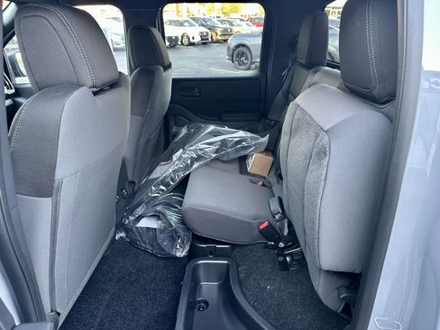 New 2026 Nissan Frontier SV image 36