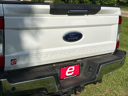 Used 2018 Ford F250 Lariat w/ Lariat Value Package RWD image 49