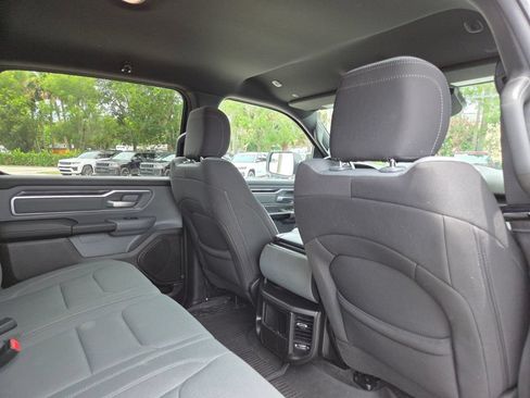 Used 2022 RAM 1500 Big Horn AWD/4WD image 17