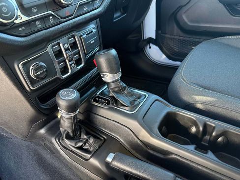 New 2026 Jeep Gladiator Sport image 21