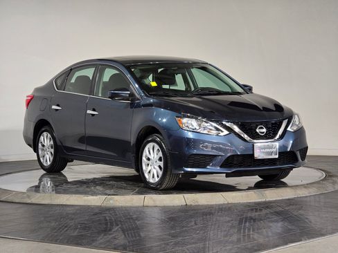 Used 2017 Nissan Sentra SV w/ Style Package image 2