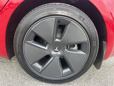 Used 2022 Tesla Model 3 Long Range image 32