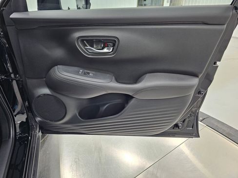 New 2026 Honda HR-V LX image 32