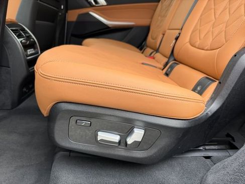 Certified 2024 BMW X7 xDrive40i w/ Climate Comfort Package AWD/4WD image 24