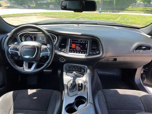 Used 2017 Dodge Challenger GT w/ Driver Convenience Group AWD/4WD image 33