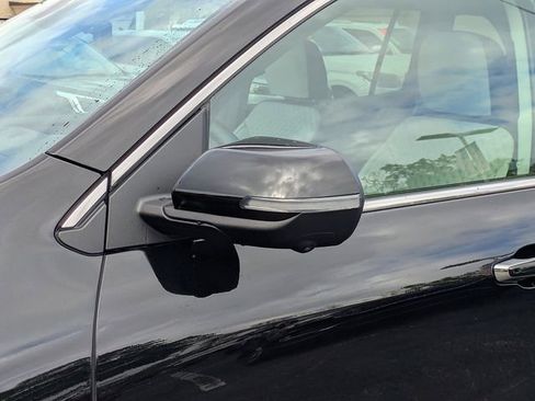 Used 2024 GMC Acadia Denali w/ Super Cruise Package image 11