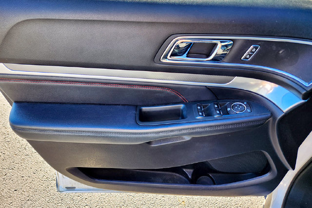 Used 2019 Ford Explorer Sport AWD/4WD image 23