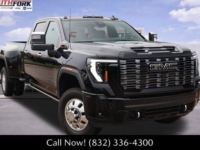 Used 2026 GMC Sierra 3500 Denali Ultimate w/ LPO, Black Badging Package