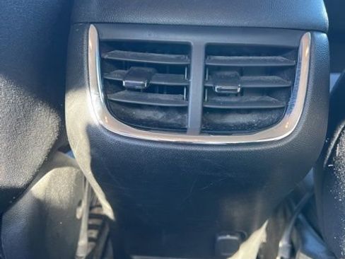 Used 2023 Chevrolet Malibu LT image 21