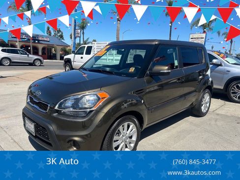 Used 2012 Kia Soul + FWD image 1