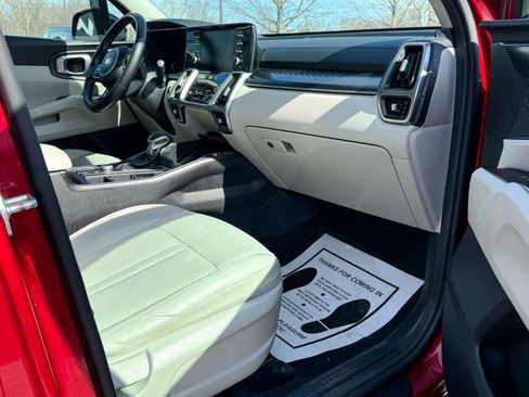 Certified 2021 Kia Sorento S image 12