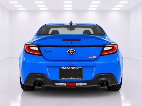 Used 2022 Toyota GR86 Premium RWD image 7