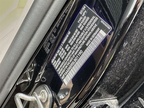 Used 2025 Porsche Macan image 7