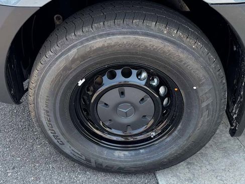 Used 2024 Mercedes-Benz Sprinter 144 Cargo image 13