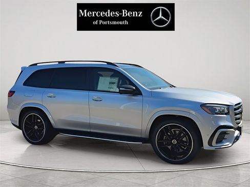 New 2025 Mercedes-Benz GLS 580 4MATIC image 2