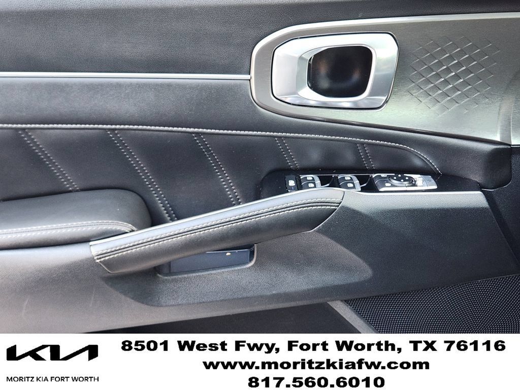 Certified 2023 Kia Sorento SX AWD/4WD image 22