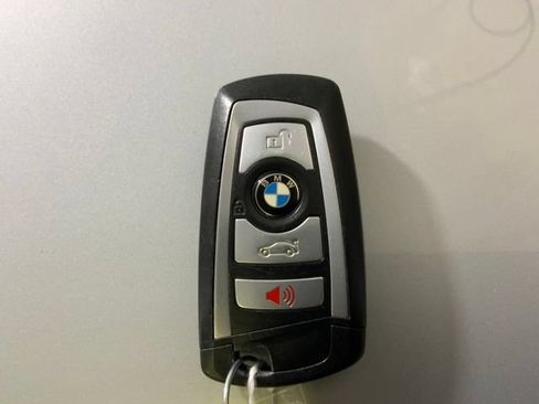 Used 2015 BMW 328i xDrive Wagon AWD/4WD image 40