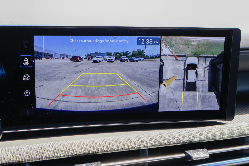 Used 2025 Hyundai Santa Cruz Limited AWD/4WD image 4
