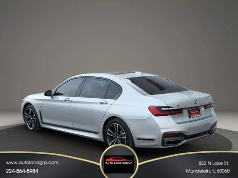 Used 2020 BMW 750i xDrive w/ Executive Package image 5