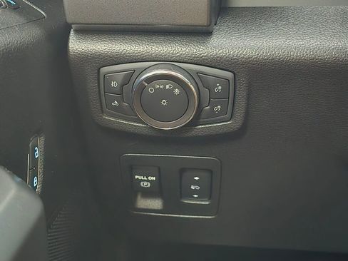 Used 2018 Ford F150 XLT w/ Equipment Group 302A Luxury image 27