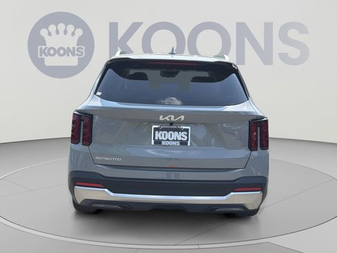 New 2026 Kia Sorento S FWD image 5