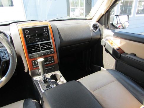 Used 2009 Ford Explorer Eddie Bauer image 16