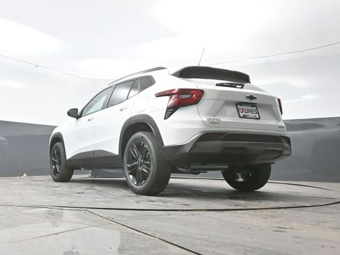 New 2026 Chevrolet Trax ACTIV image 48