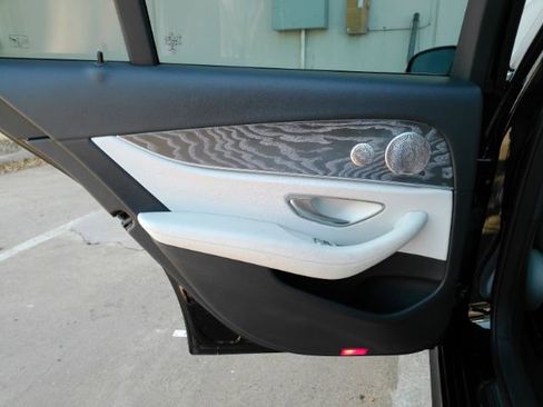 Used 2022 Mercedes-Benz E 350 Sedan w/ Driver Assistance Package image 16