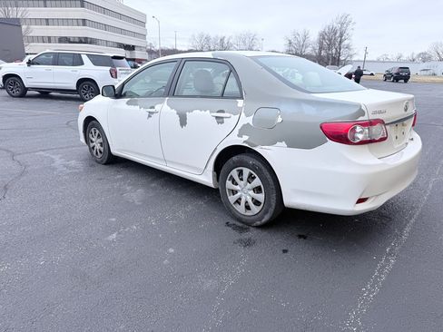 Used 2011 Toyota Corolla image 3