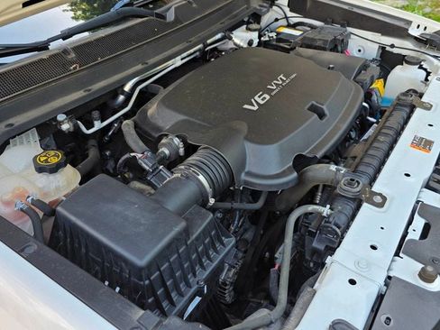 Used 2022 Chevrolet Colorado W/T w/ WT Convenience Package image 38