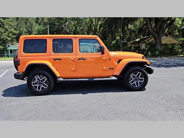 New 2025 Jeep Wrangler Unlimited Sahara AWD/4WD image 36
