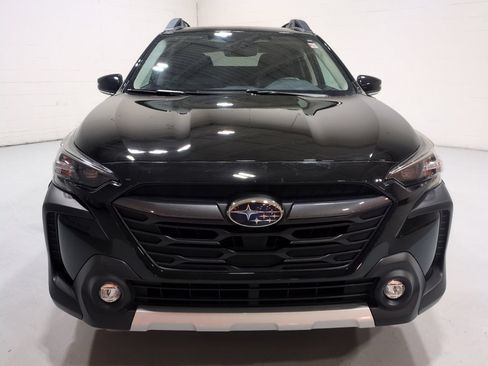 Used 2024 Subaru Outback Limited AWD/4WD image 9
