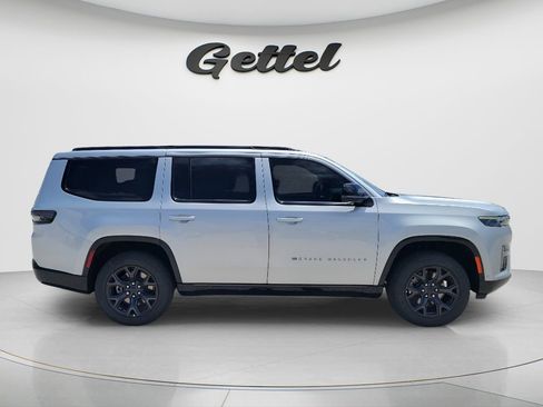 New 2026 Jeep Grand Wagoneer Limited w/ Premium Group II AWD/4WD image 4