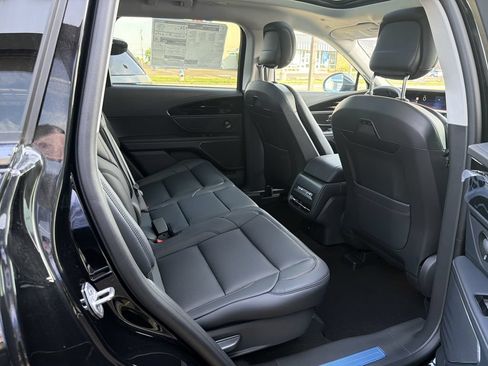 New 2026 Lincoln Nautilus Premier w/ Equipment Group 102A AWD/4WD image 8