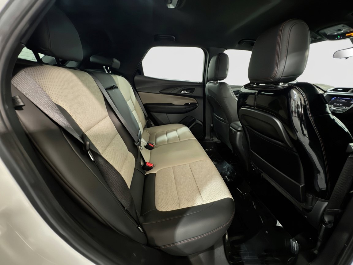 Used 2022 Chevrolet TrailBlazer RS FWD image 18