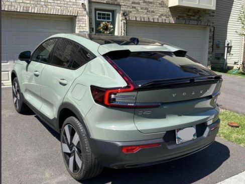 Used 2023 Volvo C40 P8 Recharge Ultimate AWD/4WD image 9